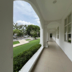 Kampus B Universitas Airlangga: Mencari Gedung, Menemukan Bangku dan Taman