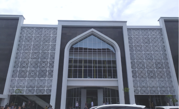 Arsitektur Masjid UM: Paradoks dan Nilai Historis